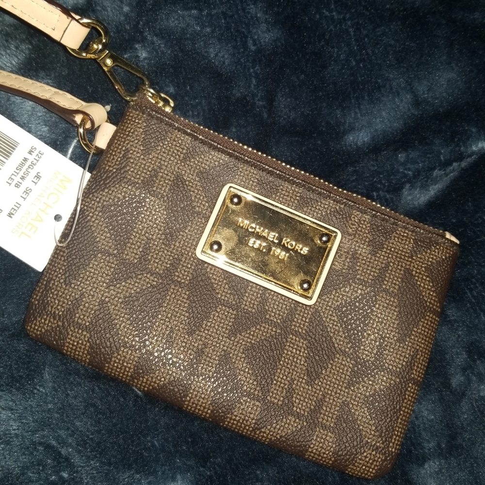 Michael Kors Wristlet
